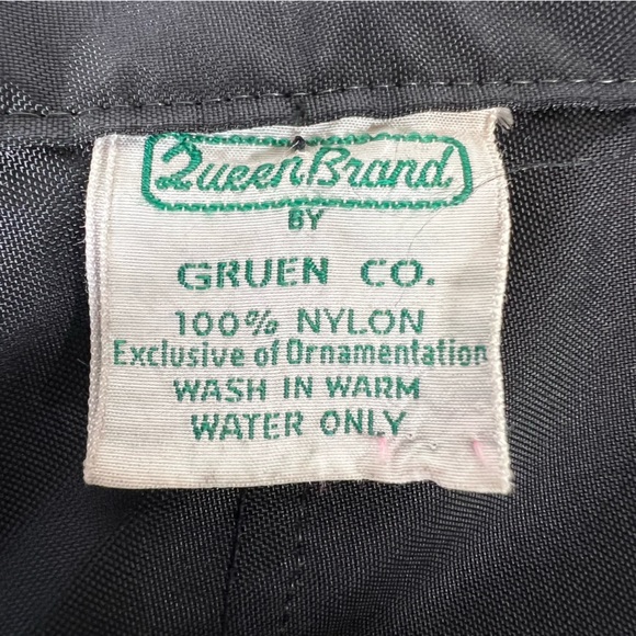 Vintage Queen Brand by Gruen Co. Cocktail Hostess Half Embroidered Apron - Picture 15 of 16